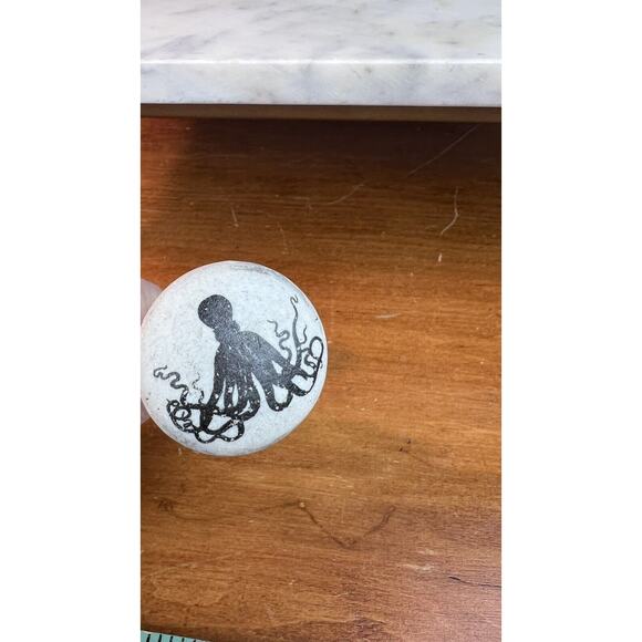 Set of 4 Octopus Skull Coastal Concrete Cabinet Knobs Drawer Knobs and Pulls C - Picture 2 of 4